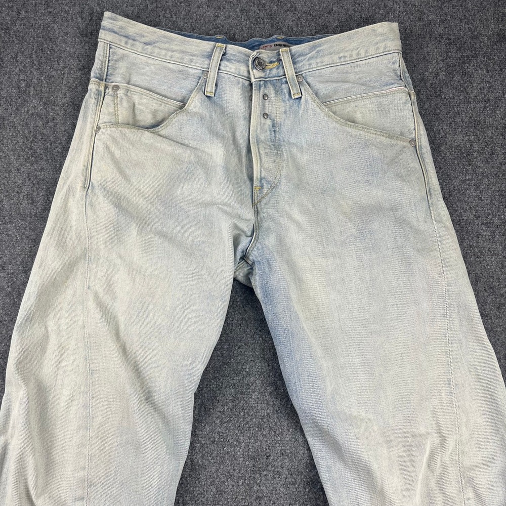 Y2K Levi Engineered Jeans Men 30 Light Wash Twisted Buckle Button Fly 32x32 - Picture 2 of 16